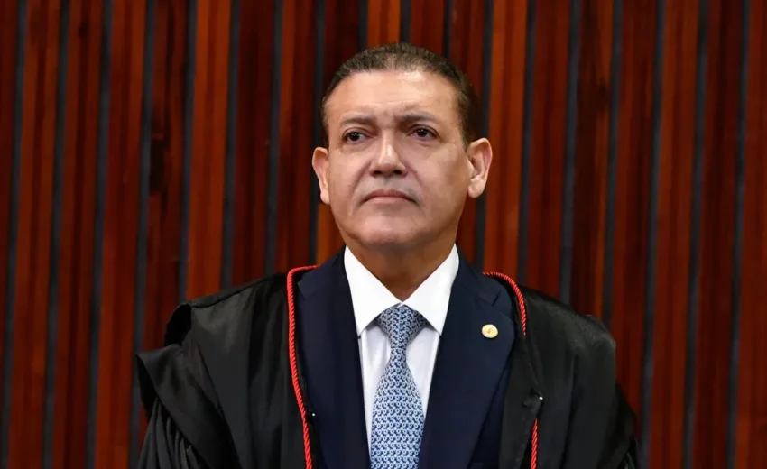 protecao?-nunes-marques-manda-meta-preservar-dados-de-“haters”-de-flavio-bolsonaro