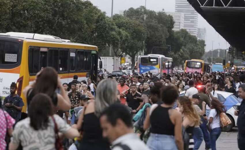 transportes-sao-normalizados-apos-ventania-com-rajadas-acima-de-100-km/h-no-rio