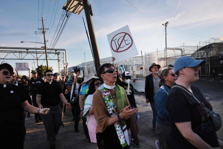 imigrantes-ilegais-podem-pagar-multa-de-r$-9,2-milhoes-apos-decisao-de-trump