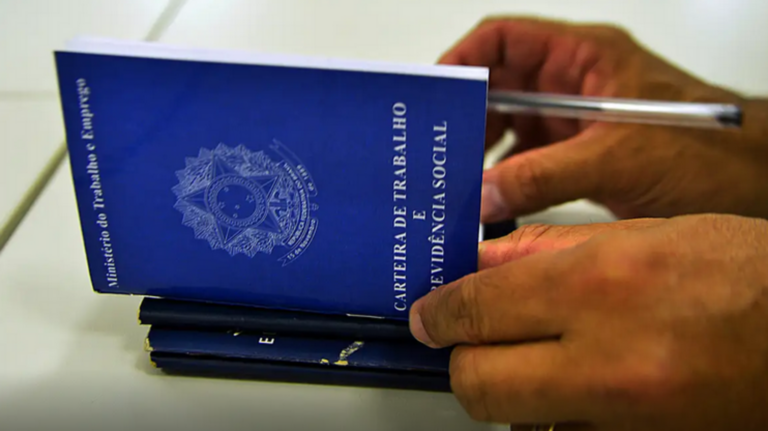 desemprego-cai-a-5,4%-no-trimestre-ate-junho,-a-menor-taxa-da-serie-historica-para-o-periodo
