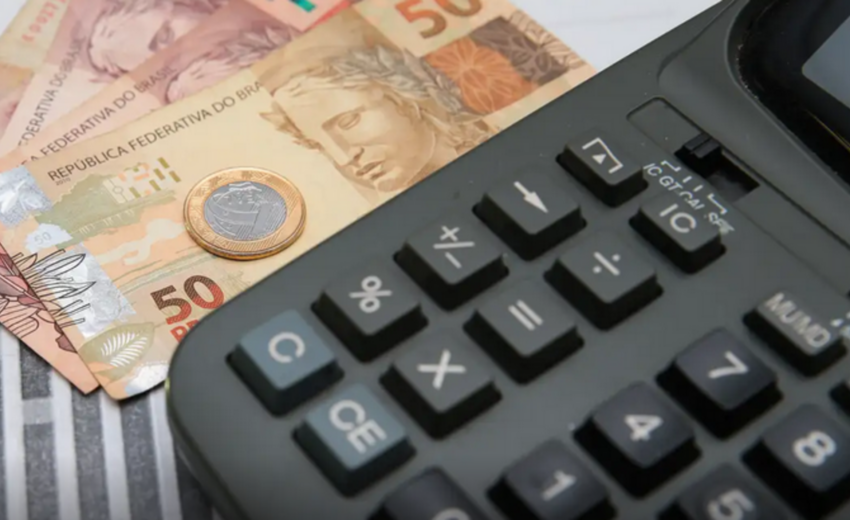 taxa-de-inadimplencia-no-brasil-mantem-patamar-recorde-de-4,7%-apesar-do-desenrola
