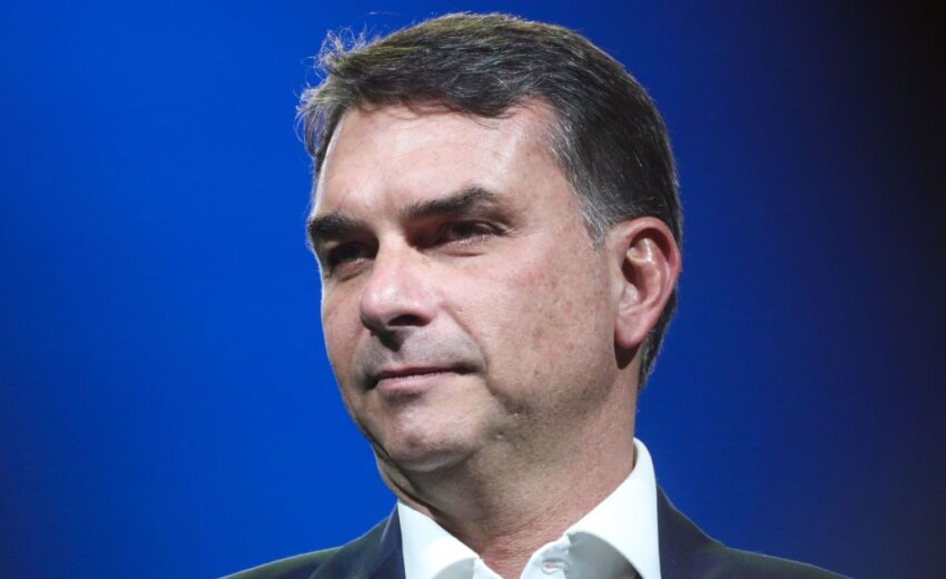 a-nova-acao-do-pt-contra-flavio-bolsonaro-no-tse-por-uso-de-inteligencia-artificial