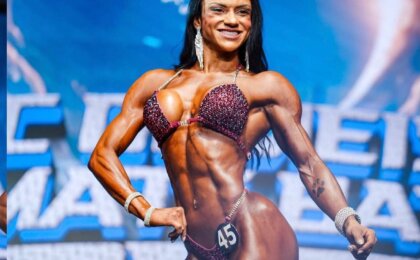 em-competicao-na-colombia,-atleta-de-fisioculturismo-de-niteroi-coloca-brasil-no-podio