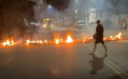 moradores-de-inoa-bloqueiam-estrada-em-protesto-por-mais-de-24-horas-sem-energia