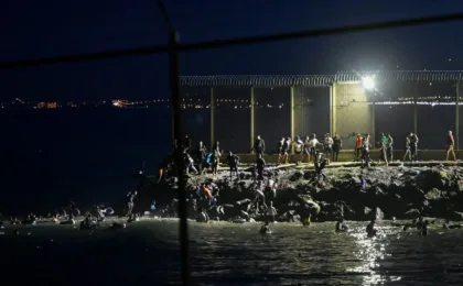 milhares-de-migrantes-deixam-o-marrocos-rumo-a-espanha;-18-morrem-afogados