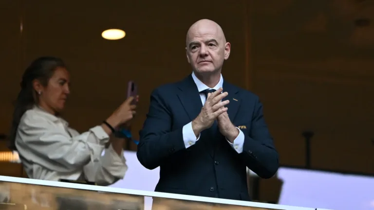 em-plano-sobre-a-copa,-diretor-da-fifa-acusa-infantino-de-enganar-funcionarios