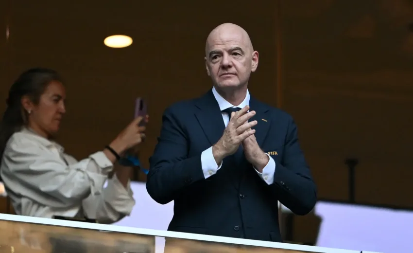 em-plano-sobre-a-copa,-diretor-da-fifa-acusa-infantino-de-enganar-funcionarios
