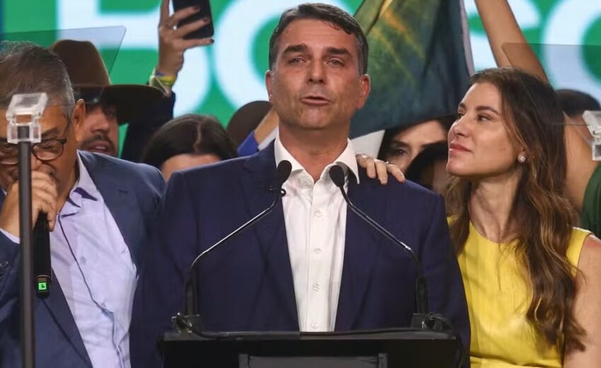 flavio-bolsonaro-mantem-conversas-por-vice-apos-pp-optar-pela-neutralidade