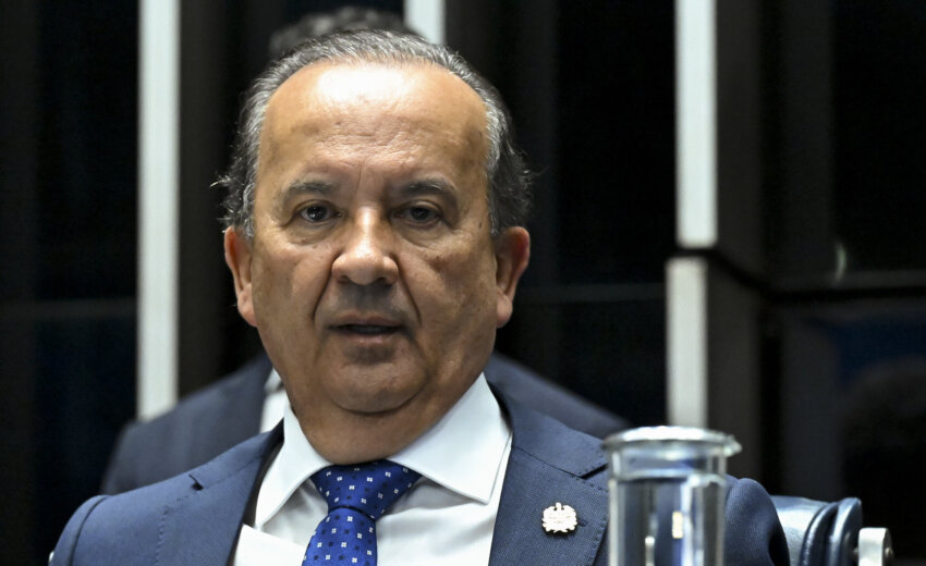 pf-investiga-possivel-interferencia-do-governador-de-sc-em-investigacao-de-caixa-2