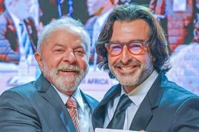 Mudança de Papel para o Fotógrafo Oficial