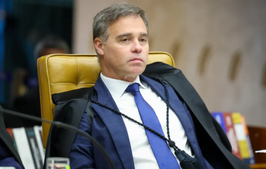 Solicitação de Investigação sobre Eduardo Bolsonaro é Encaminhada à PGR