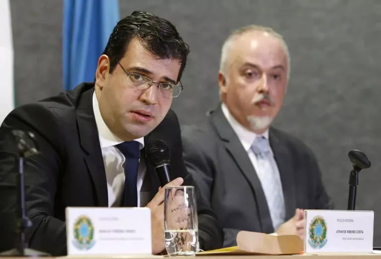 alvo-de-protetiva-por-agredir-filho,-ex-procurador-da-lava-jato-debochou-da-morte-de-irmao-de-lula