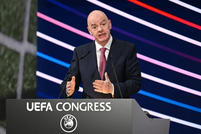 uefa-comemora-recuo-da-fifa-de-privatizar-a-copa:-“futebol-nao-esta-a-venda”