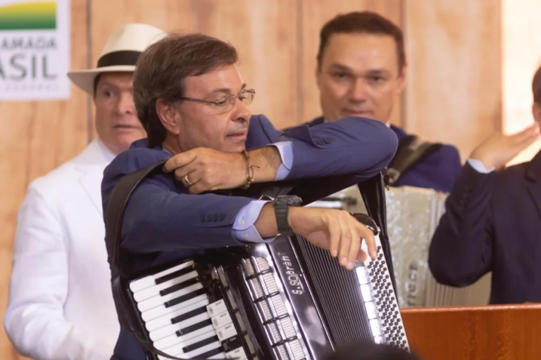 em-filme-de-bolsonaro,-gilson-machado-diz-“deus-me-livre”-ao-ser-provocado-sobre-investir
