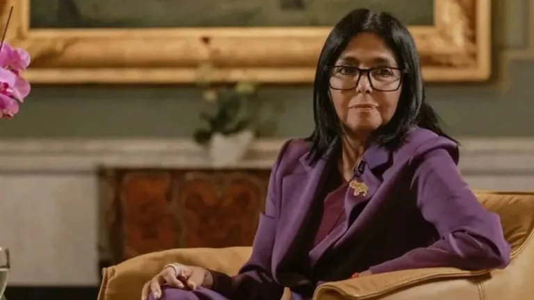 delcy-rodriguez-diz-que-erro-de-maduro-foi-nao-abrir-mais-a-venezuela-ao-mundo-e-elogia-trump