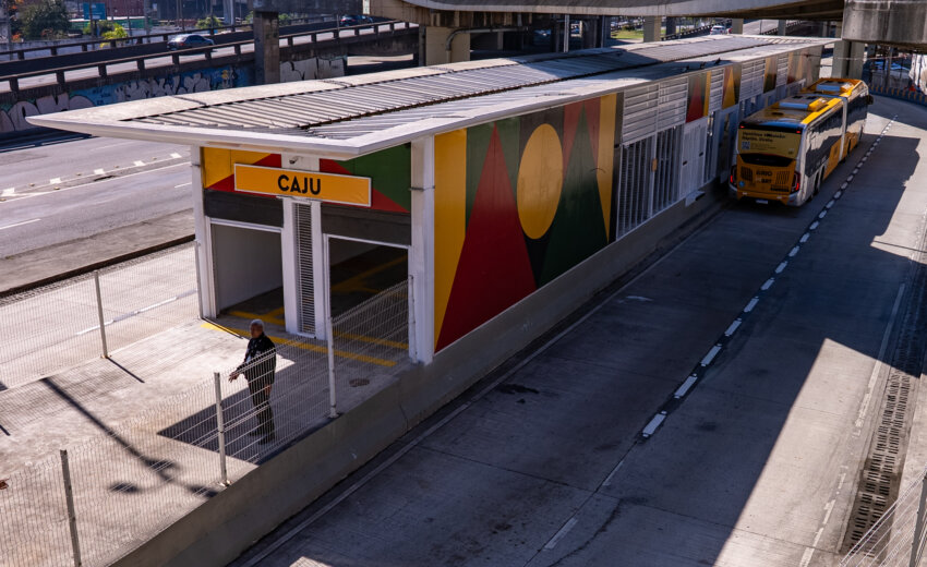 estacao-caju-do-brt-transbrasil-comeca-a-funcionar-no-rio