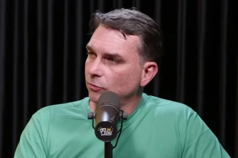 campanha-de-flavio-bolsonaro-diz-que-acionara-tse-apos-lula-pedir-votos-na-bahia