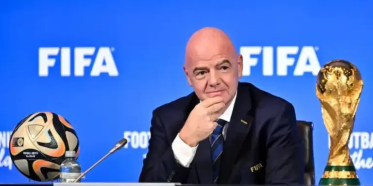 infantino-discutiu-com-aliados-na-final-da-copa-plano-para-vender-receitas-da-fifa