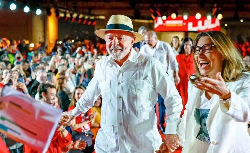 lula-promete-campanha-mais-combativa-apos-ter-candidatura-oficializada-pelo-pt