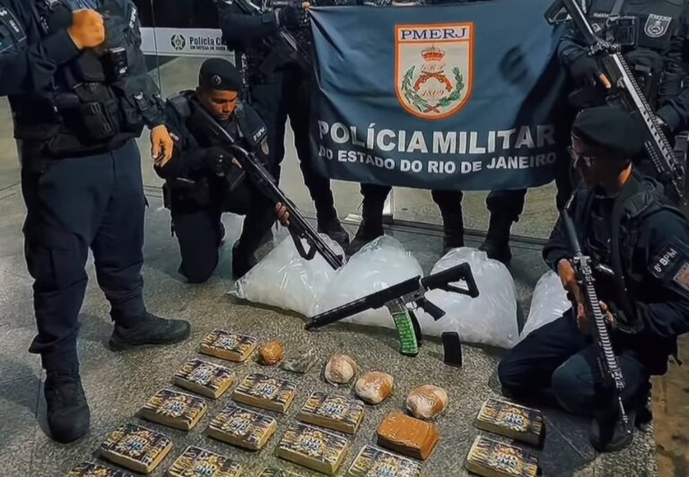 em-campos,-acao-policial-apreende-fuzil-e-cocaina-avaliada-em-r$-1,25-milhao