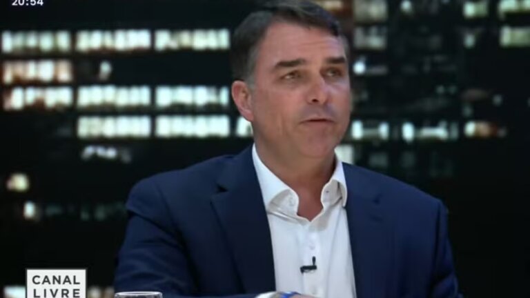 flavio-bolsonaro-se-compromete-a-aceitar-resultado-da-eleicao-mas-pede-mais-seguranca-e-transparencia-ao-tse