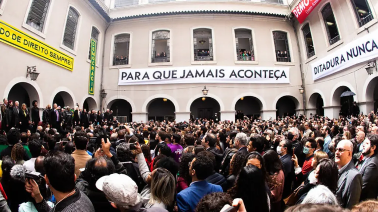 redivivo,-golpismo-exige-nova-edicao-do-historico-ato-nas-arcadas-do-largo-de-sao-francisco