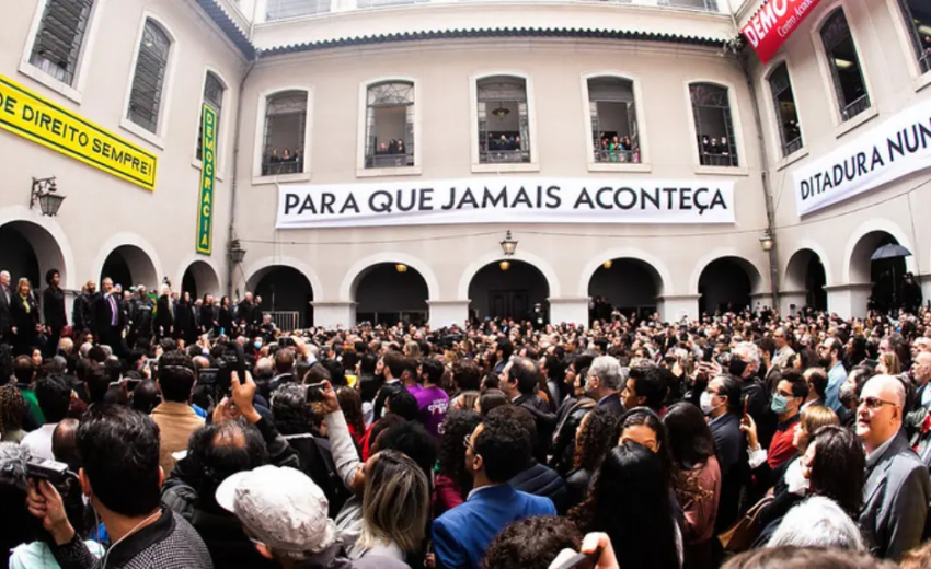 redivivo,-golpismo-exige-nova-edicao-do-historico-ato-nas-arcadas-do-largo-de-sao-francisco