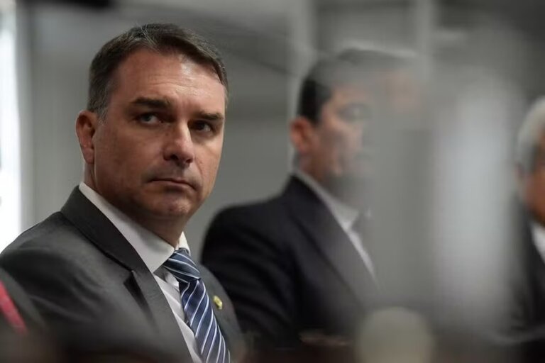 a-condicao-do-marqueteiro-de-flavio-bolsonaro
