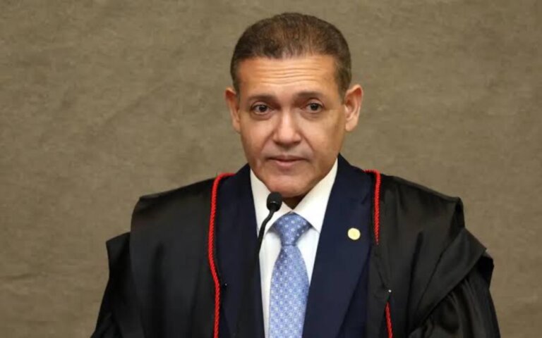 em-decisao-sigilosa,-tse-manda-secom-retirar-do-ar-publicacoes-que-exaltem-lula