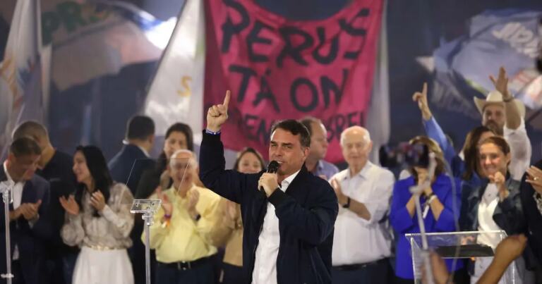 escanteado-e-sem-opcoes,-flavio-deve-escolher-bolsonarista-para-ser-vice