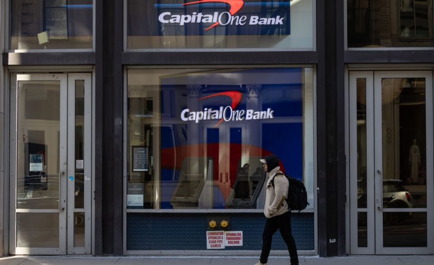 banco-diz-que-fechou-300-contas-de-possivel-lavagem-de-dinheiro-de-trump