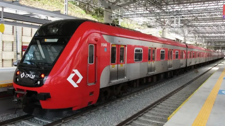 sakamoto:-greve-da-cptm-poe-privatizacoes-de-trens-e-agua-no-centro-da-eleicao-em-sp