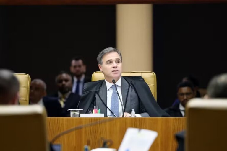 mendonca-nega-pedido-contra-video-de-flavio-bolsonaro