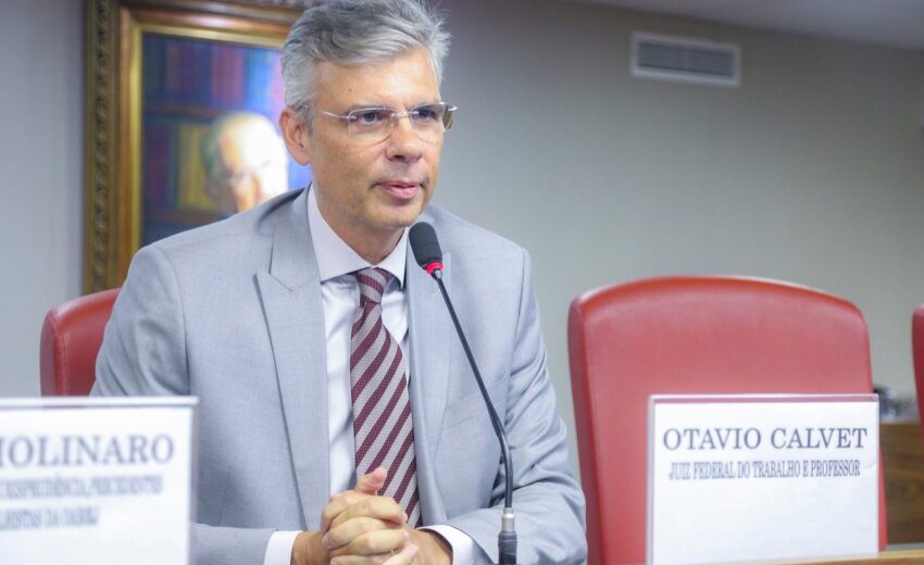 tst-intima-juiz-por-suspeita-de-usar-instagram-para-vender-cursos-e-ensinar-estrategias-a-advogados