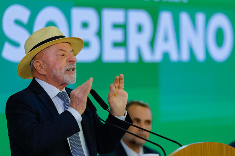 lula-reage-a-revogacao-de-visto-de-embaixadora-e-acusa-eua-de-tentar-interferir-na-eleicao