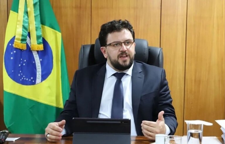 em-nota,-marcola-diz-que-emprestimo-foi-privado,-ja-quitado-e-sem-relacao-com-o-planalto