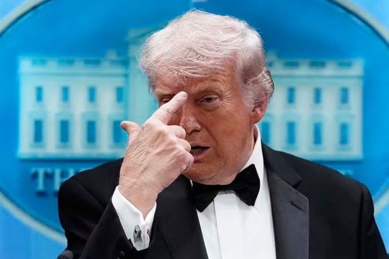 homem-armado-e-preso-no-campo-de-golfe-de-donald-trump-em-los-angeles