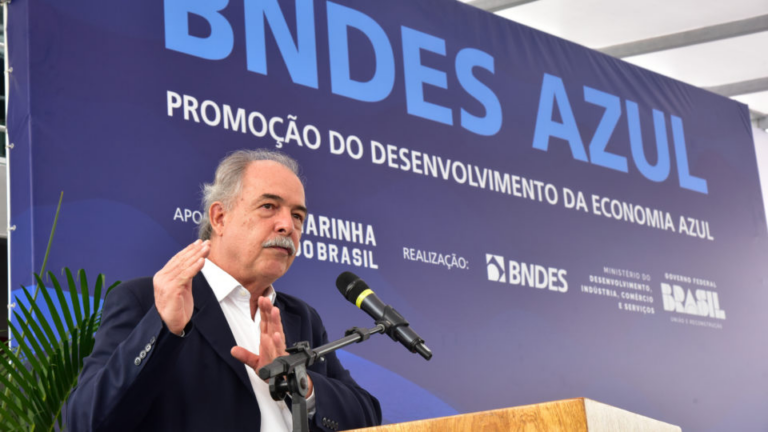 bndes-nega-encontro-entre-mercadante-e-roberta-luchsinger-e-mostra-documentacao