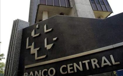 copom-corta-selic-pela-quarta-vez-seguida-e-taxa-cai-para-14%-ao-ano