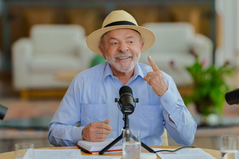lula-sanciona-piso-do-frete-sem-perdoar-multas-de-bloqueios-bolsonaristas