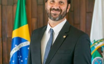 flavio-serafini-debate-legado-de-brizola-para-a-educacao-em-novo-episodio-de-podcast