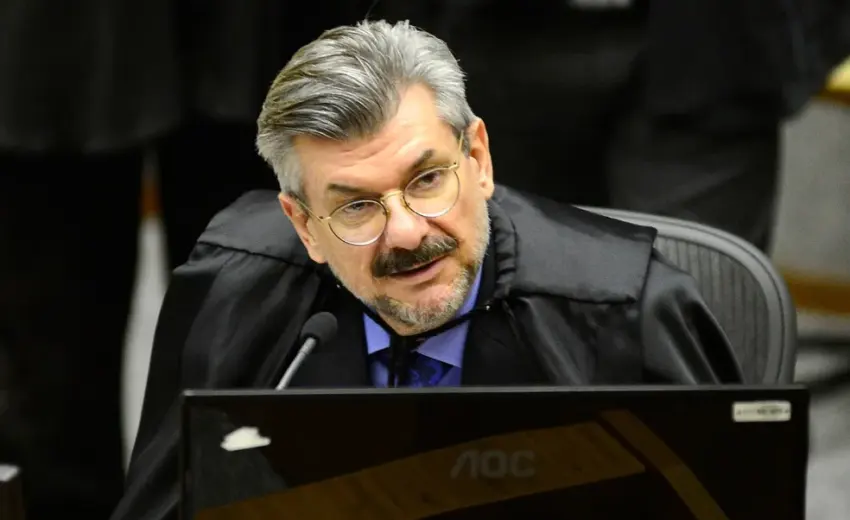 pgr-defende-que-ministro-acusado-de-assedio-perca-o-cargo