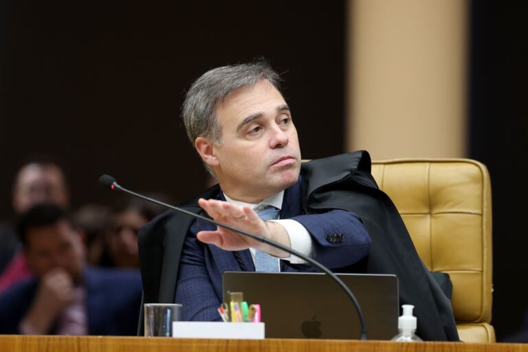 mendonca-e-ministro-da-justica-se-reunem-para-tentar-reduzir-tensao-entre-stf-e-policia-federal