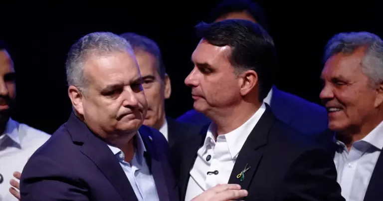 vice-de-flavio-bolsonaro-oferece-dna-a-pgr