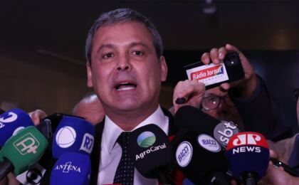 lindbergh-aciona-stf-para-cobrar-do-pl,-de-flavio-e-aliados-ressarcimento-por-prejuizos-do-tarifaco