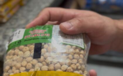 deputado-oficiara-fundacao-de-educacao-de-niteroi-apos-encontrar-insetos-nos-alimentos-em-escolas