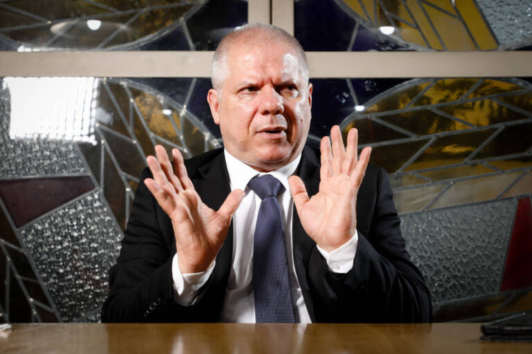 pf-indicia-ex-presidente-do-inss-e-outros-cinco-por-desvios-ligados-a-contag