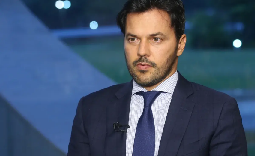 orgias-com-“300-kengas”-poem-ex-ministro-de-bolsonaro-no-centro-do-caso-vorcaro