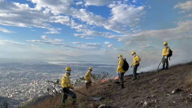 rio-entra-em-alerta-para-risco-muito-alto-de-incendios-florestais