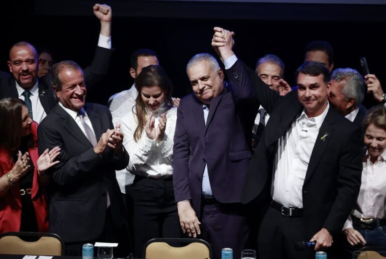 como-foi-a-escolhe-do-vice-de-flavio-bolsonaro